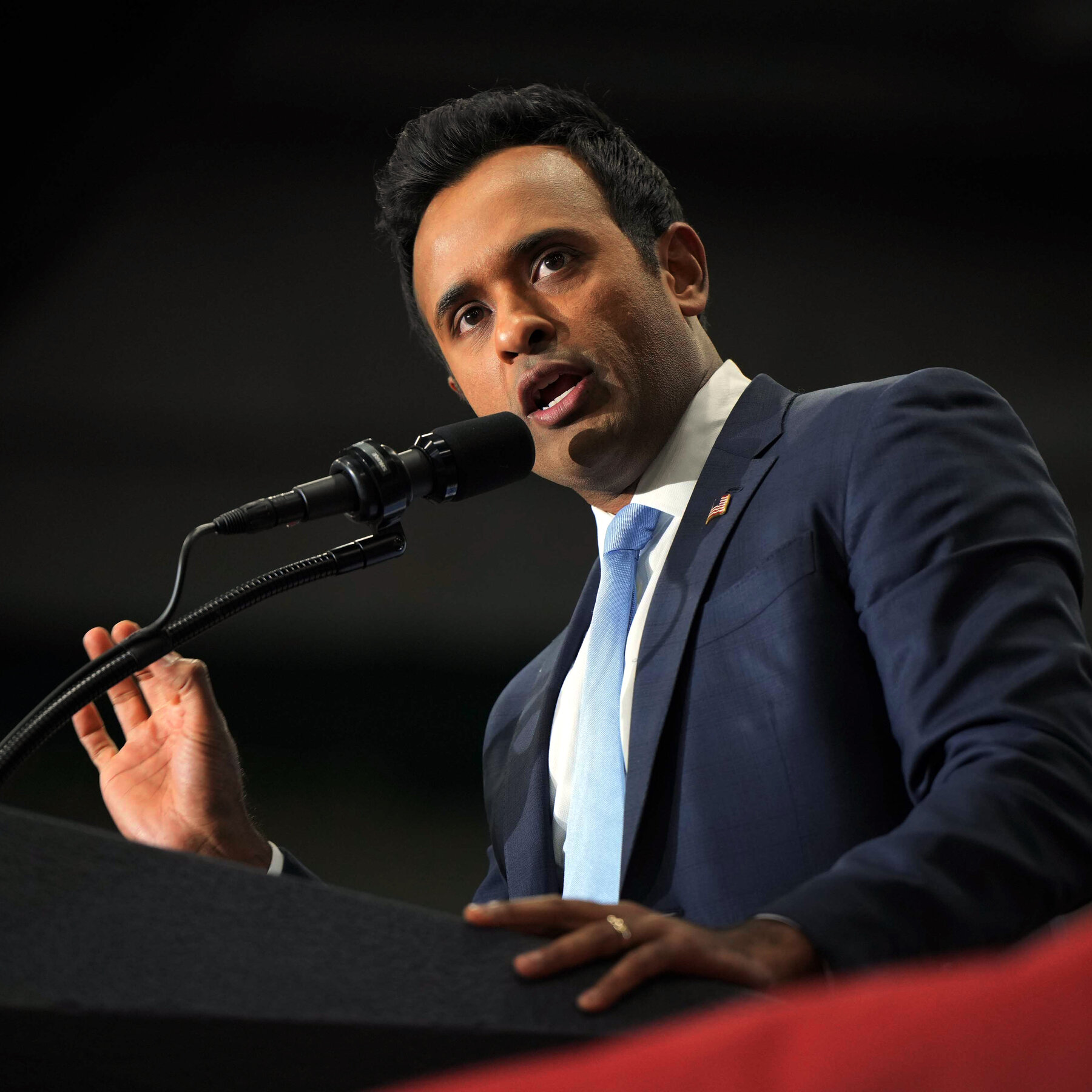  Vivek Ramaswamy to Kick Off Run for Ohio Governor in Cincinnati 