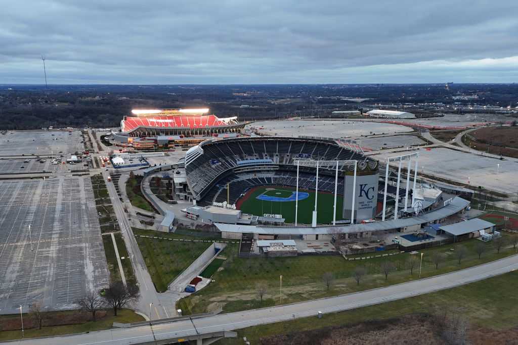  Missouri officials holding meetings this week on future of Chiefs, Royals stadiums 