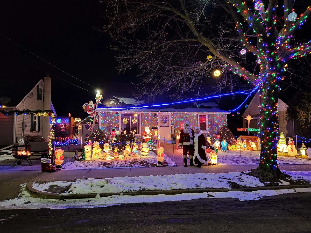  Where to See the Amazing Winning House for Light Up Southeast Minnesota 