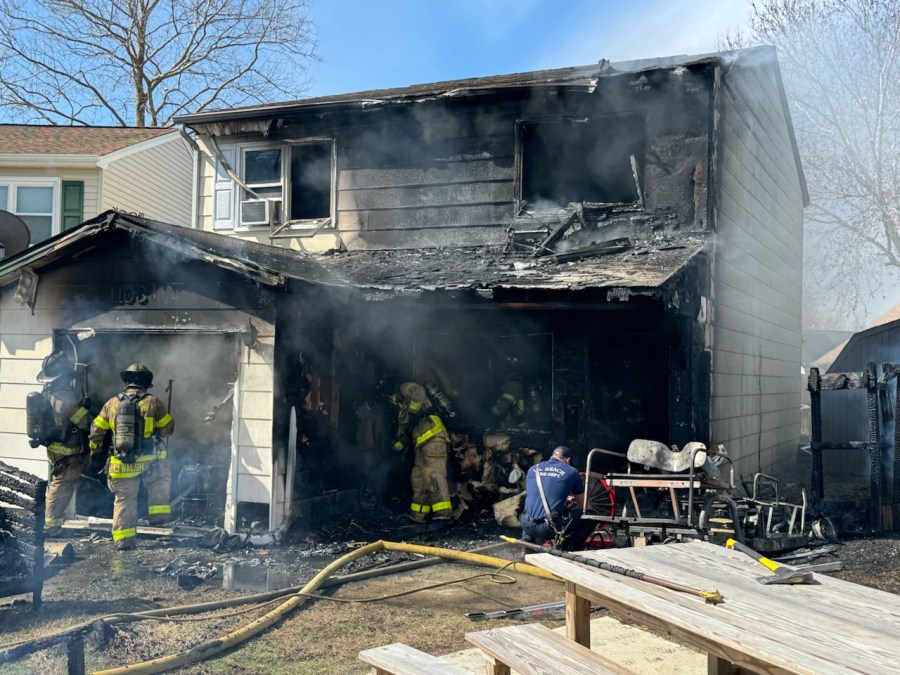  Virginia Beach house fire displaces two adults and one child 