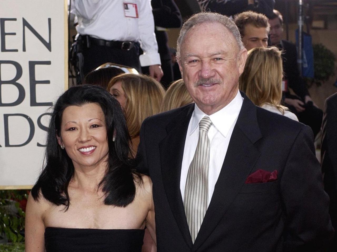  Scattered Pills Found Near Body of Hackman's Wife As Inquiry Continues 