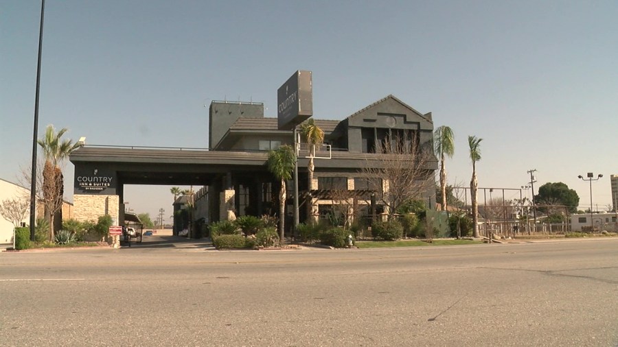  Bakersfield City council votes to purchase hotel for future substance abuse facility 