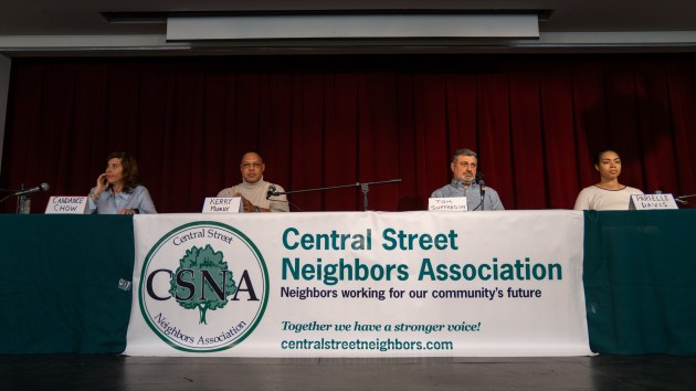   
																6th, 7th Ward candidates talk budget, housing 
															 