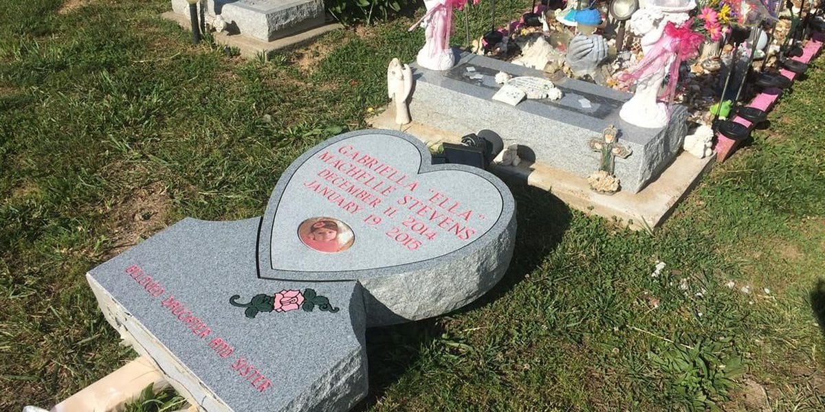   
																Illinois mom speaks out about mining company moving daughter's tombstone 
															 