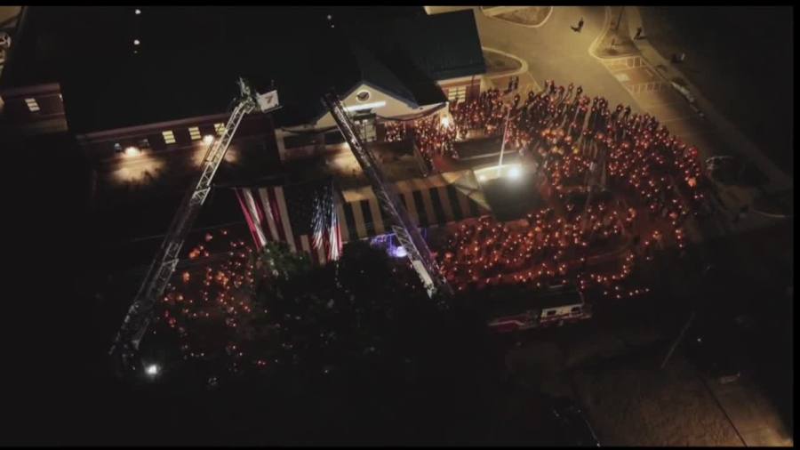  Virginia first responders hold candlelight vigil for fallen VBPD officers Girvin, Reese 