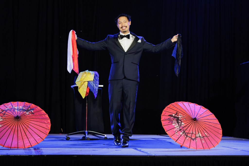  One of America’s oldest magic clubs, Oakland’s Magic Circle, turns 100 