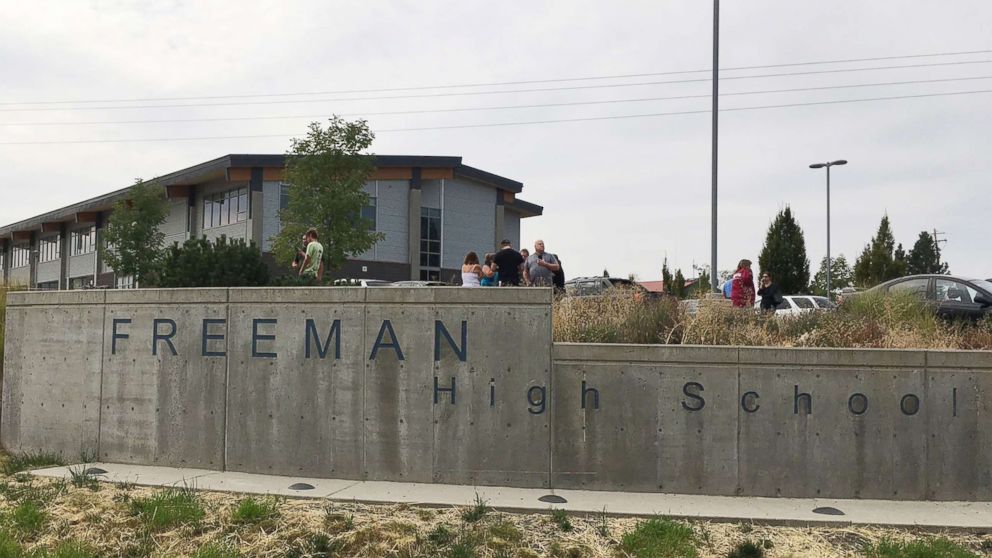  Teen killed in Washington state school shooting 'tried to talk' armed classmate 'out of it': Sheriff 