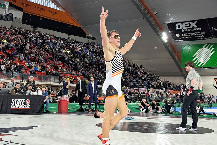  After back-to-back second-place finishes, Idaho Falls’ DJ Neider finishes the job collecting one of eight 5A-6A D6 wrestling titles 