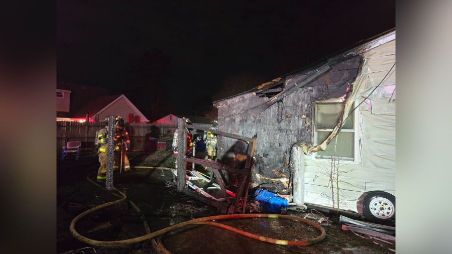  Virginia Beach fire displaces three people overnight 