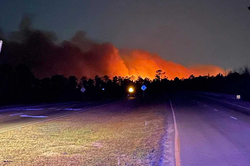  Crews battle wildfires in Carolinas as some forced to evacuate 