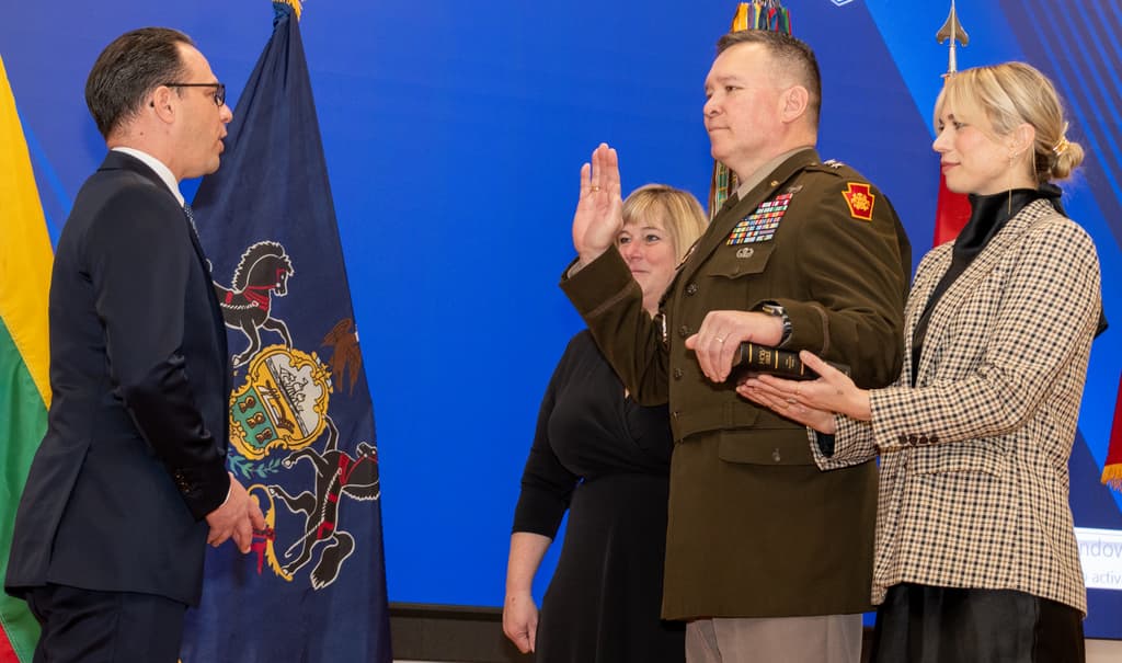  Shapiro swears in Pippy to lead PA National Guard at FTIG ceremony 