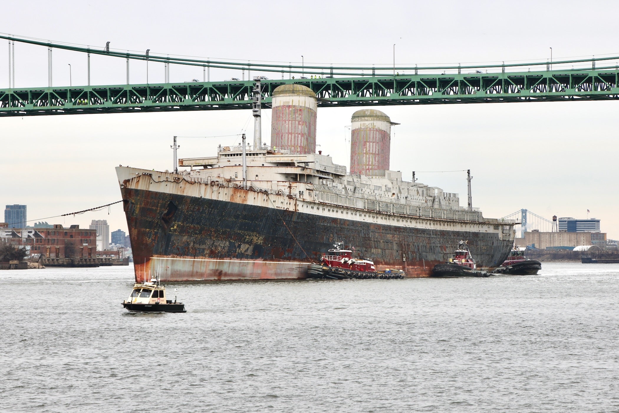  Historic SS United States completes first leg of journey from Philly to become world’s largest artificial reef 