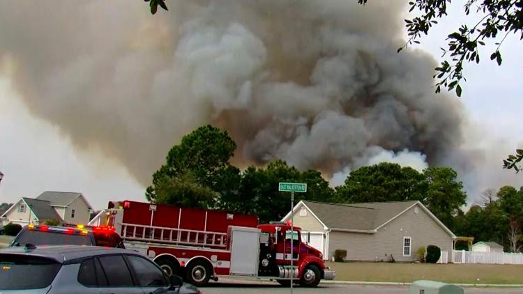  Wildfires persist across Carolinas amid windy, dry conditions 