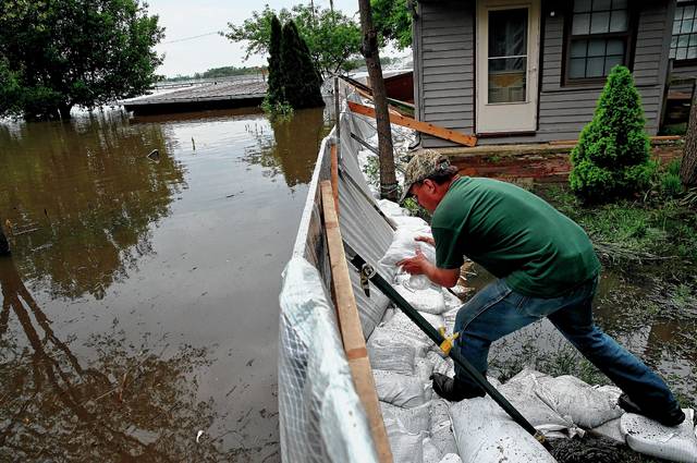  Another levee in danger as seemingly endless flood continues 