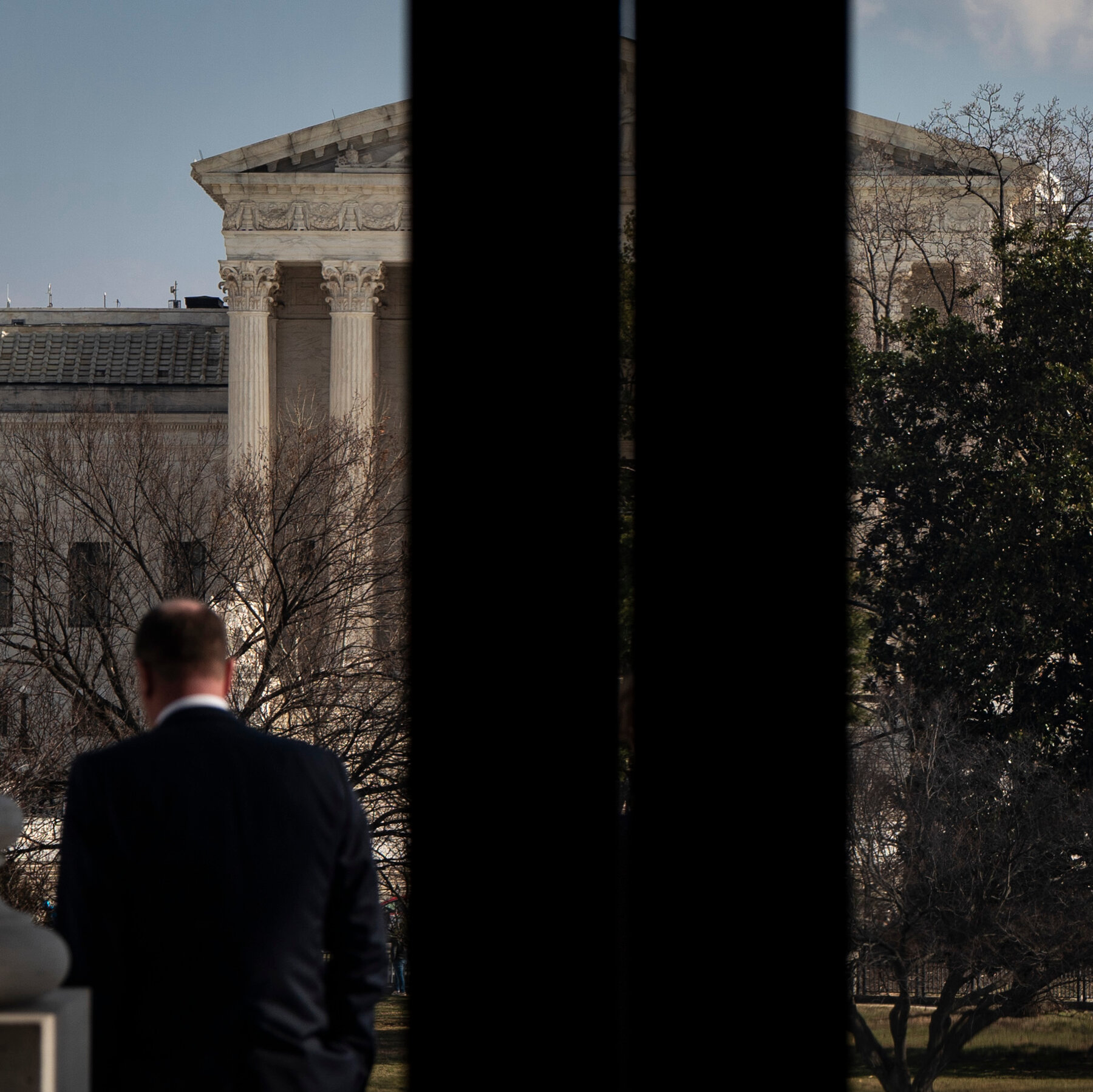  Aftershocks of Supreme Court’s Immunity Ruling Echo in New Trump Cases 