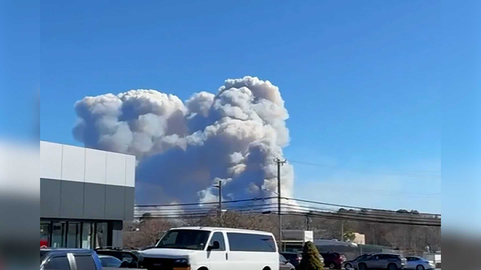  Videos shows billowing smoke from Long Island brush fires 