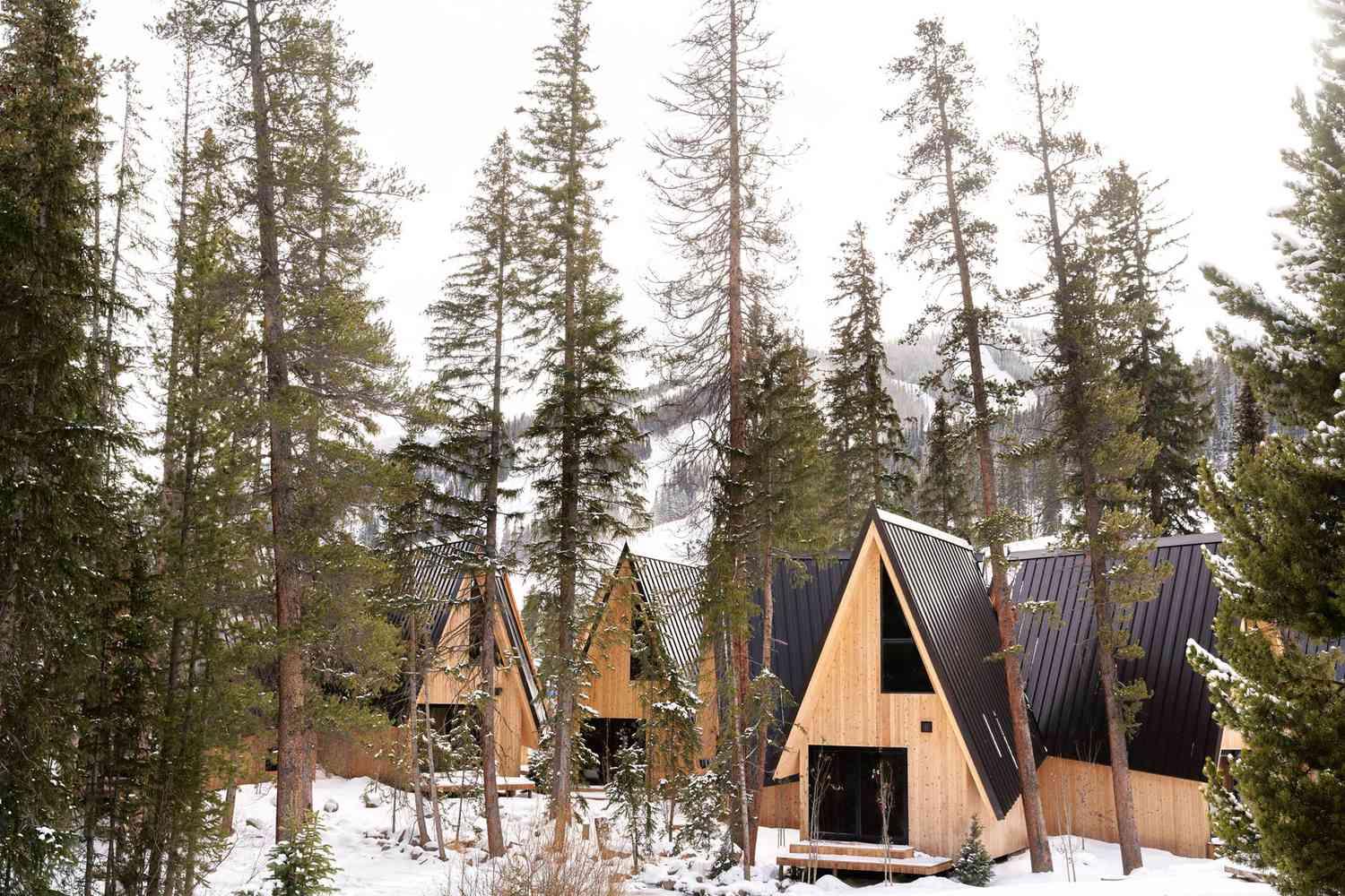  This New Mountain Resort in Colorado Has 31 A-frame Cabins and '70s-chic Ski Style 