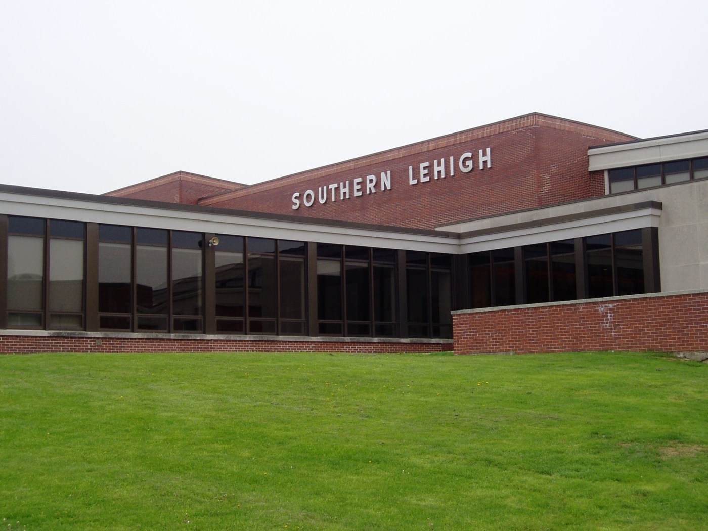  Southern Lehigh quiet on superintendent leave as it promotes interim leader 