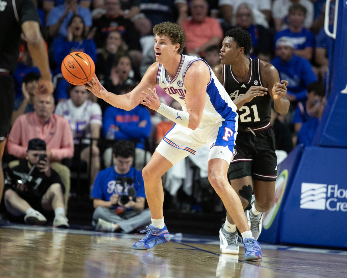   
																UF’s Micah Handlogten anticipates emotional return to Nashville for SEC Tournament 
															 