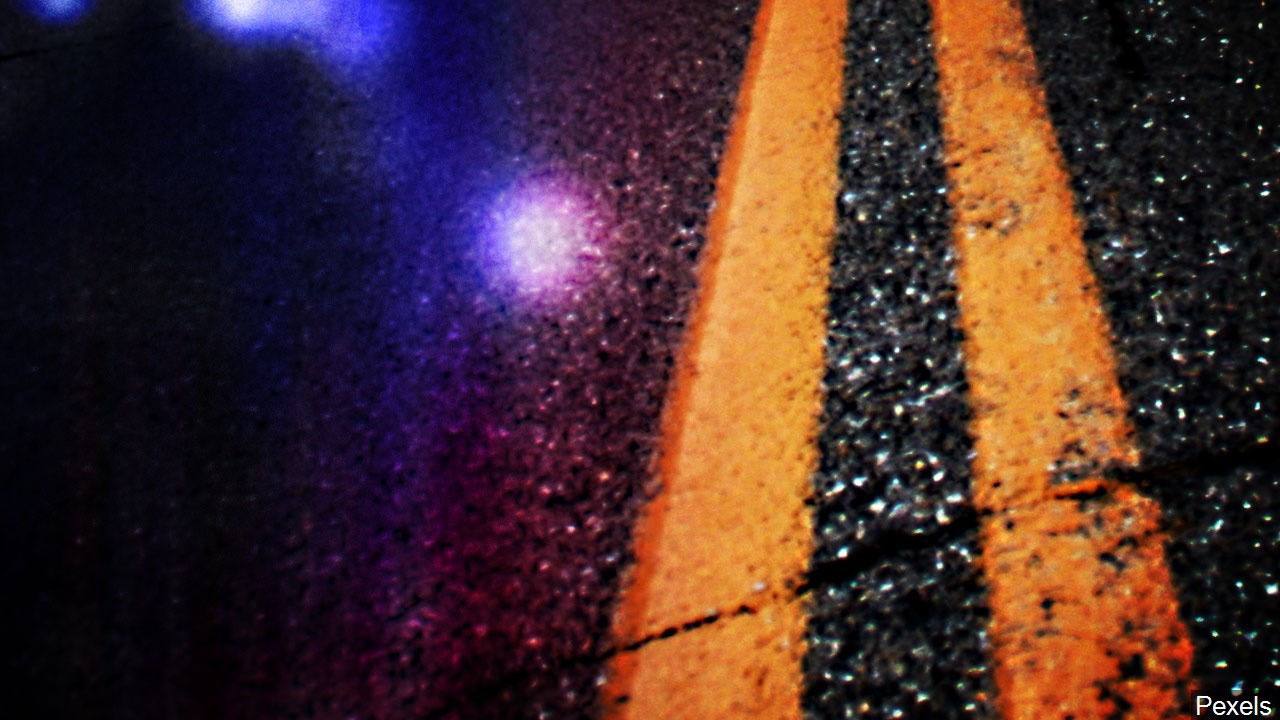  2 of 5 vehicle occupants critically injured in Jackson County rollover crash 