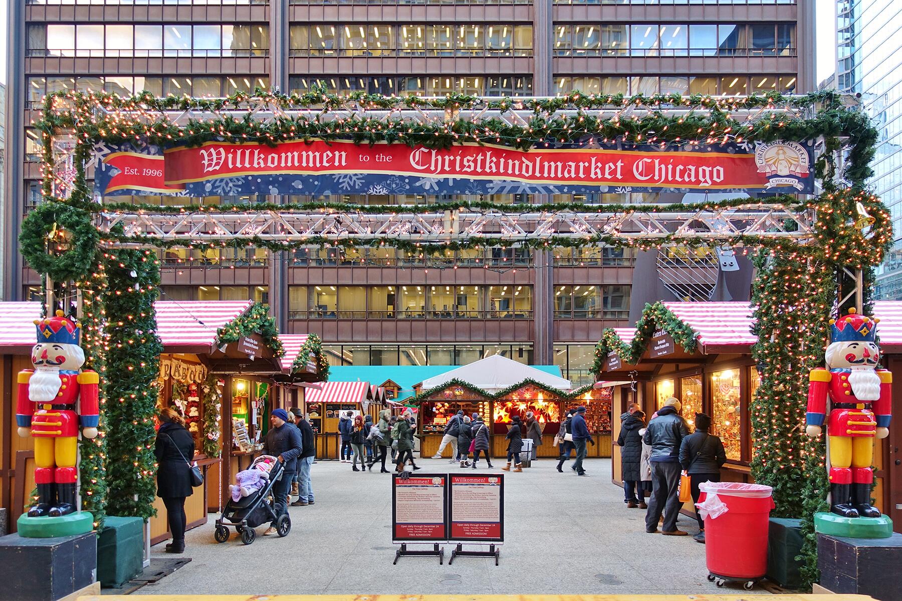  The 15 Best German Christmas Markets in the U.S. 