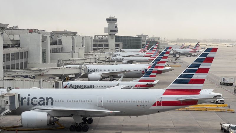  Florida airports hit by air traffic control issue; Denver by freezing fog 