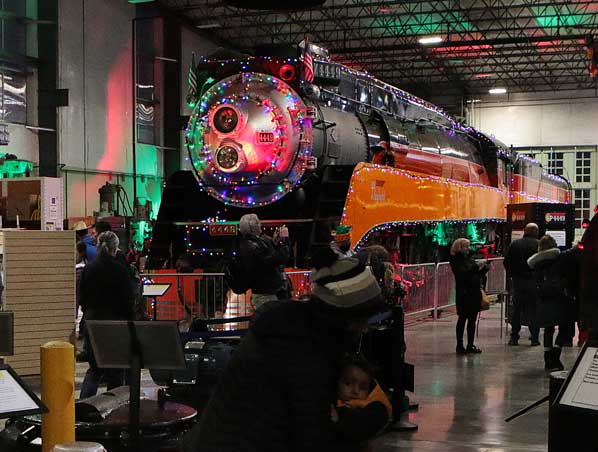  ‘Holiday Express’ excursions reverse course this season « East PDX News 