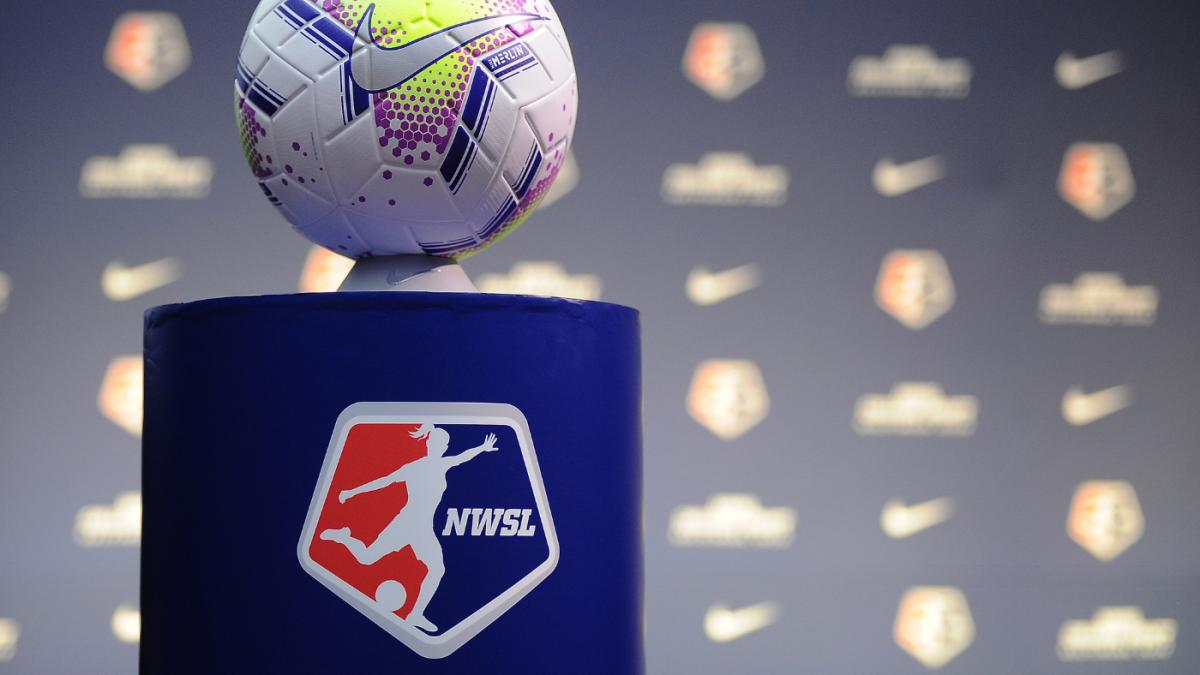   
																2021 NWSL draft results: Emily Fox, Trinity Rodman and Brianna Pinto lead list of picks in trade filled night 
															 
