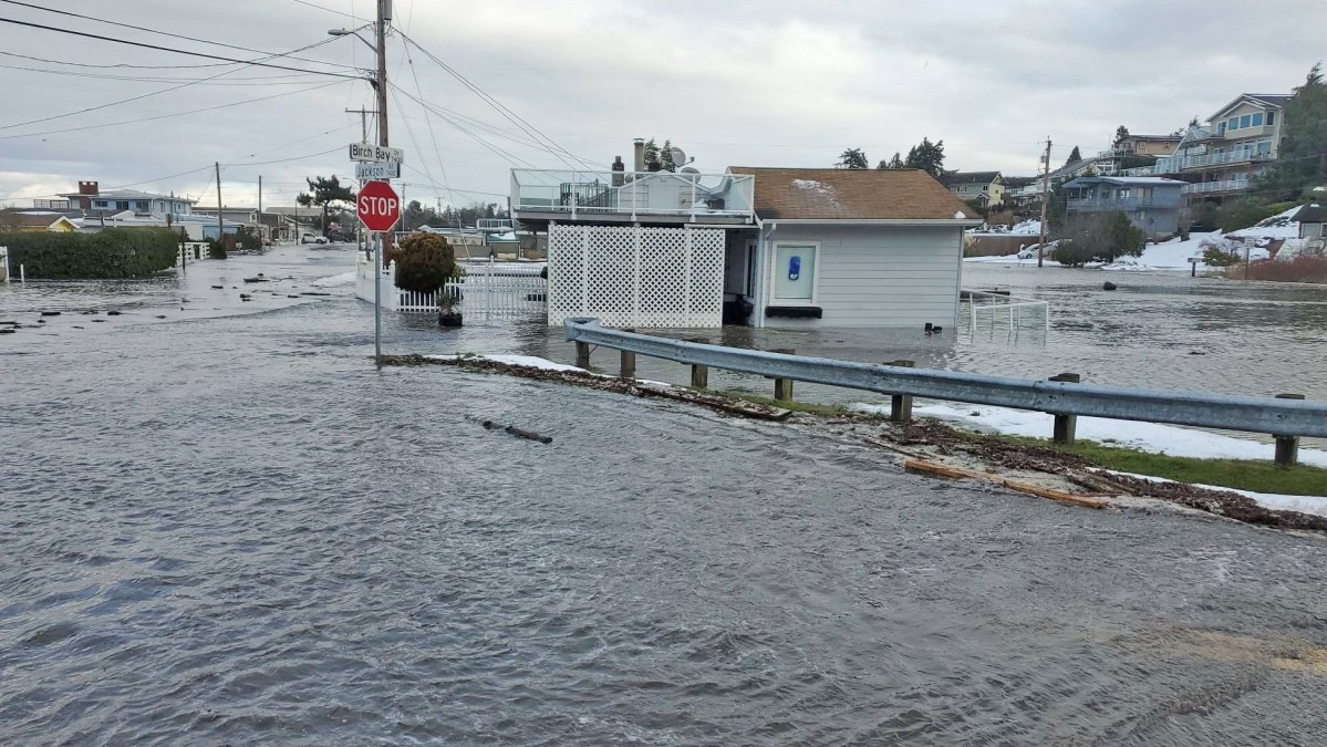  Flooding returns to Birch Bay area roads 