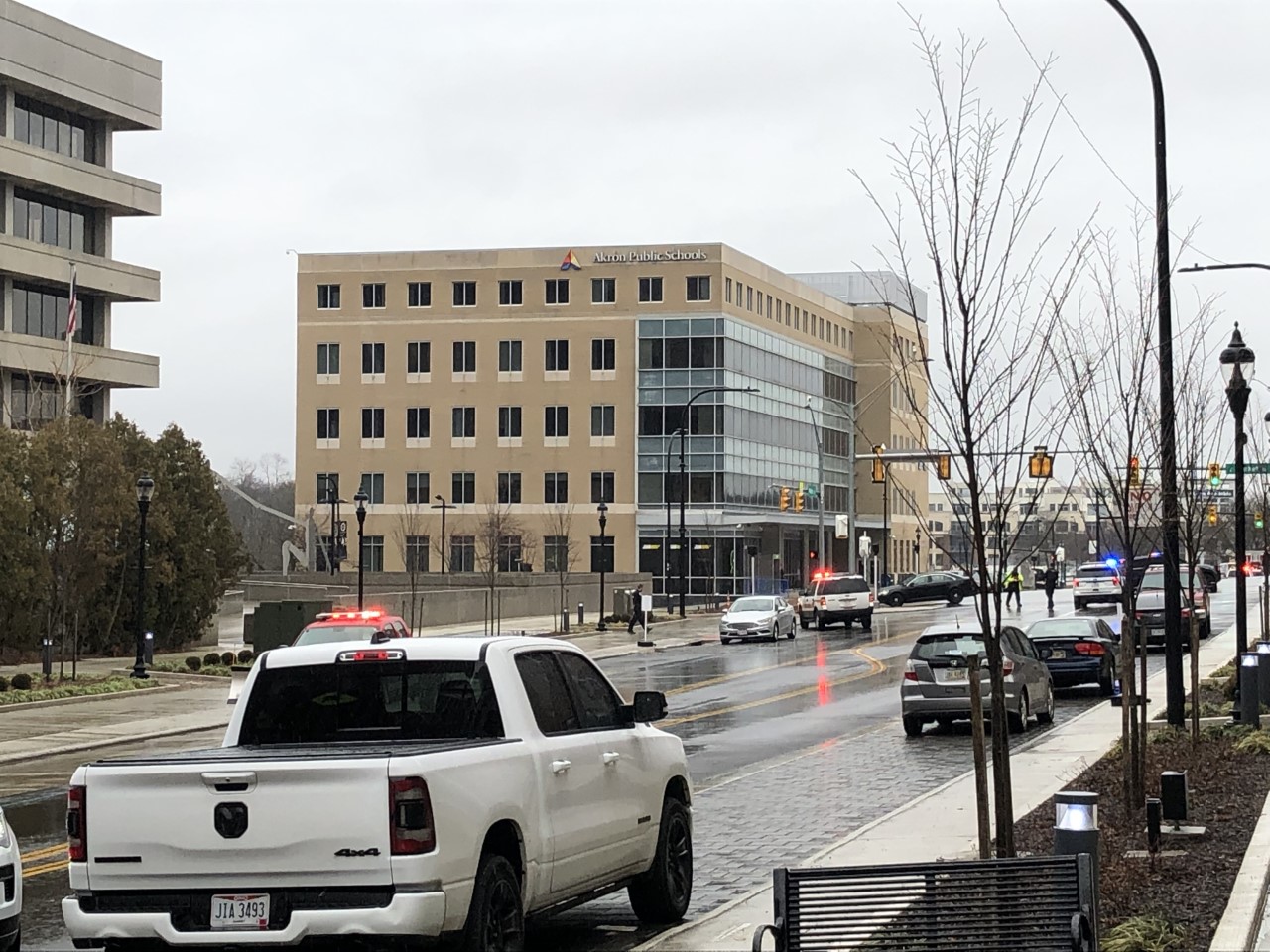  Akron bomb threat not credible, evacuees able to return to area: Authorities 