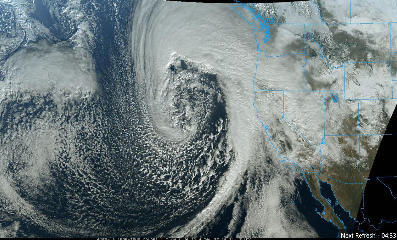  These images capture the sheer power and beauty of the bomb cyclone off California 