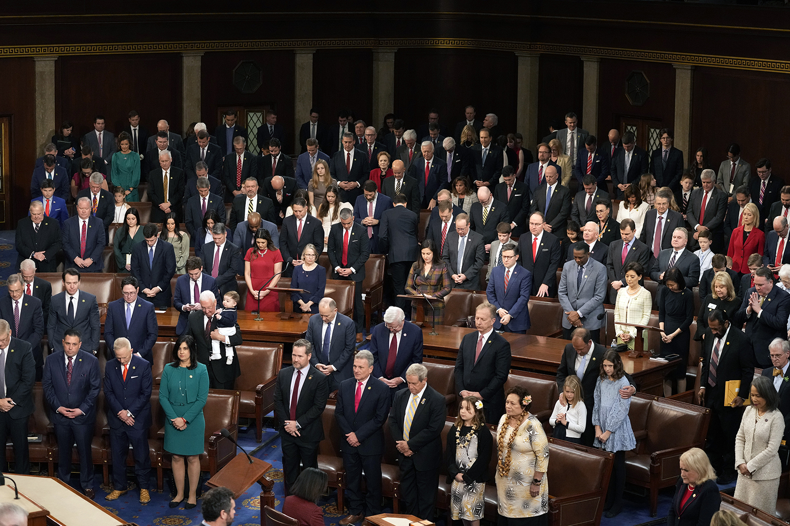  Congress holds higher percentage of Christians than American public, survey finds 