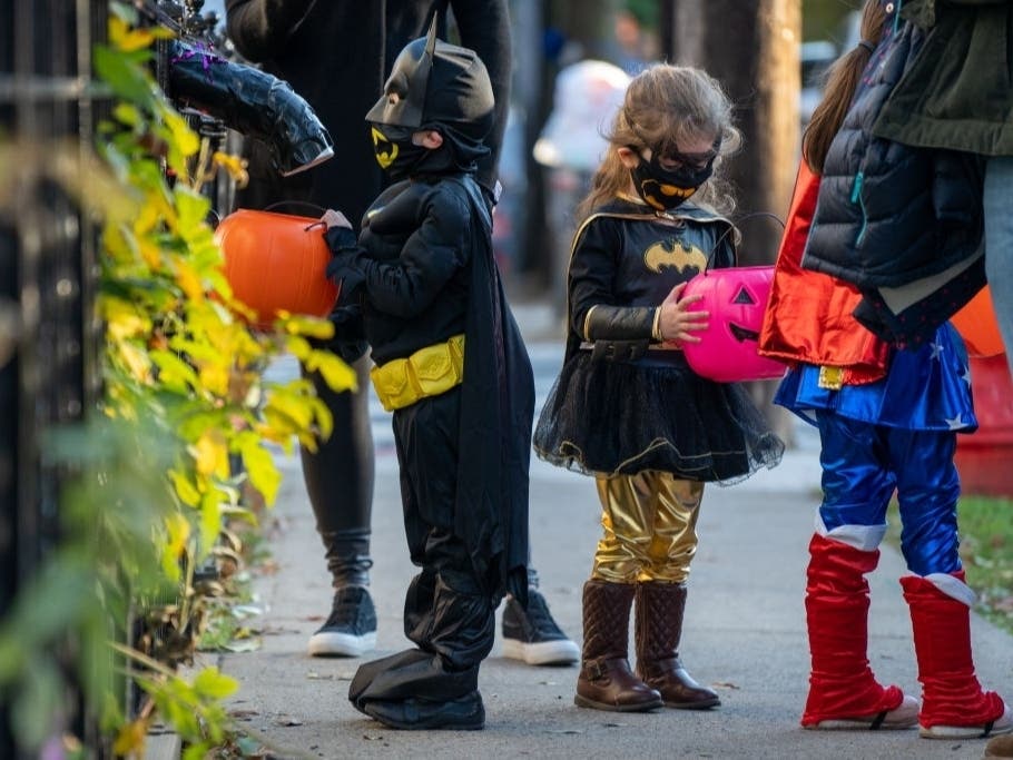  What People Really Think About Trick-Or-Treaters [Block Talk] 