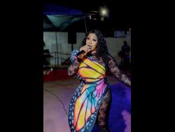  Macka Diamond hitting right fashion notes on tour 