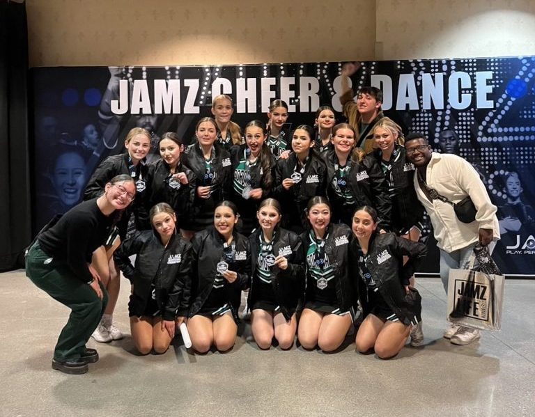 CHS Competition Cheer Team Wins JAMZ Nationals 