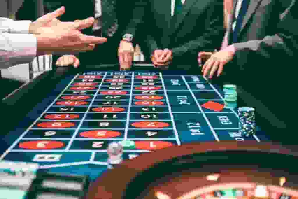  Officials Seize $11,000 from Illegal Gambling in Houston 