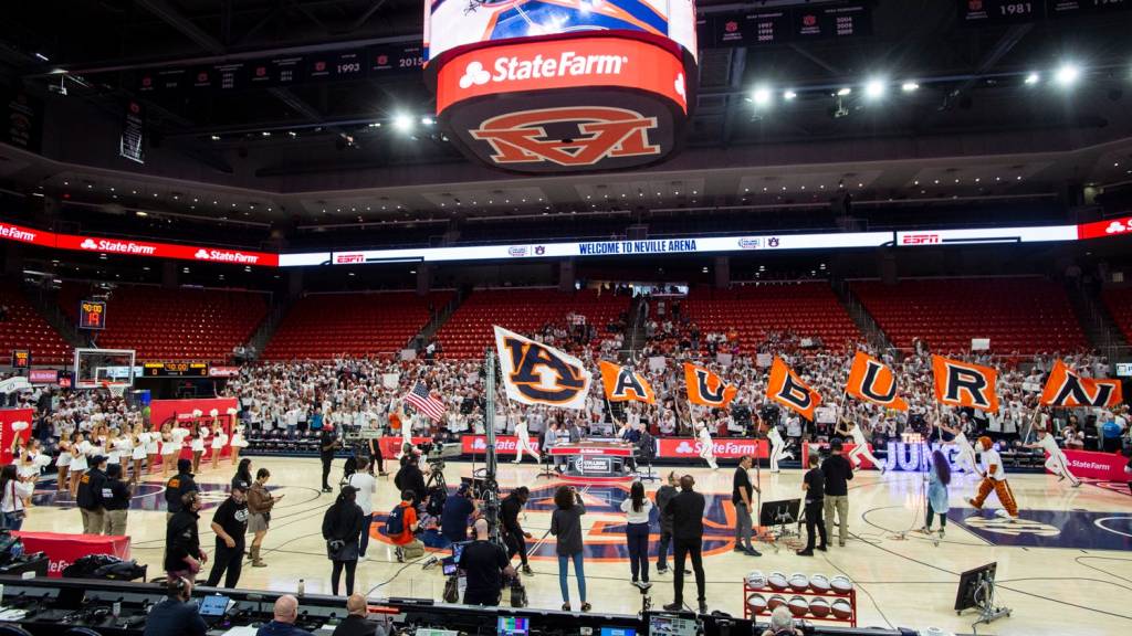  The best tweets during College Gameday's visit to the Plains 