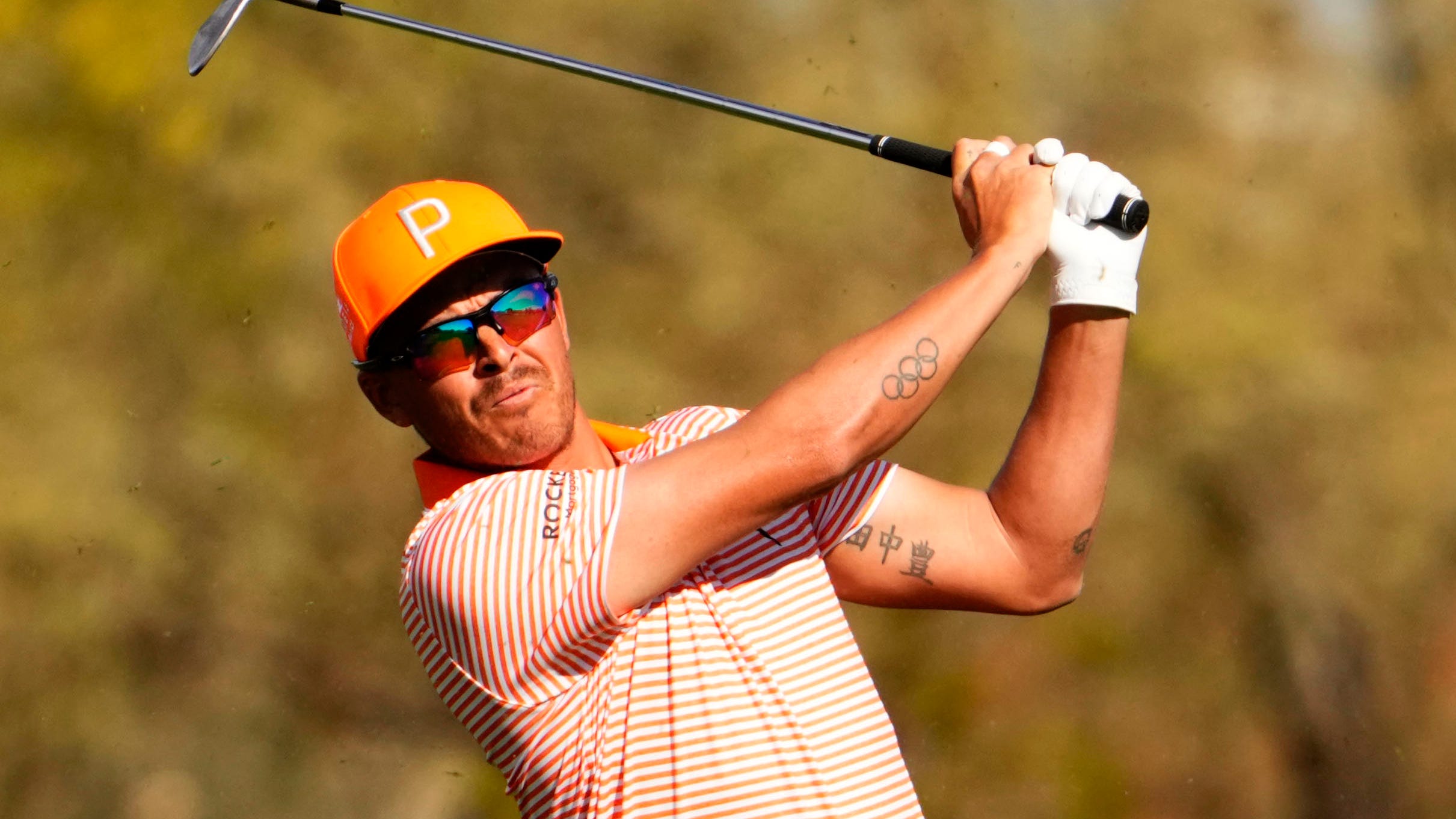  Rickie Fowler thrills crowd at No. 7 with hole-in-one during final round of Phoenix Open 