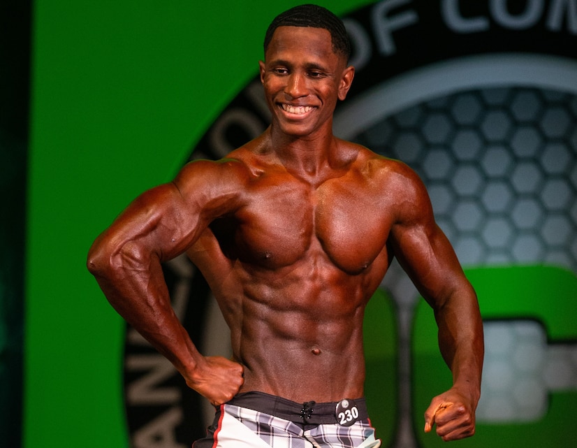  Chicago Marine Debuts in Professional Bodybuilding Competition 