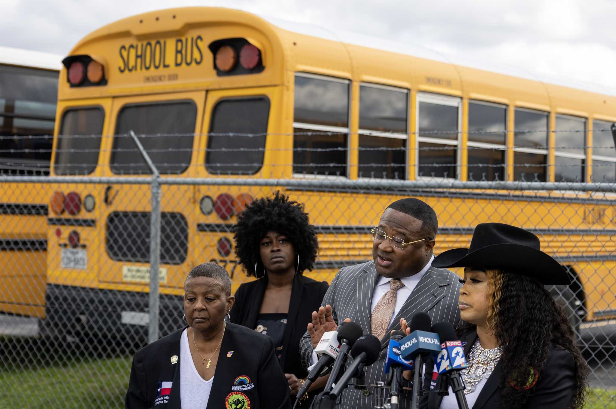  Child, 11, charged in sexual assault of younger student on Aldine ISD bus 