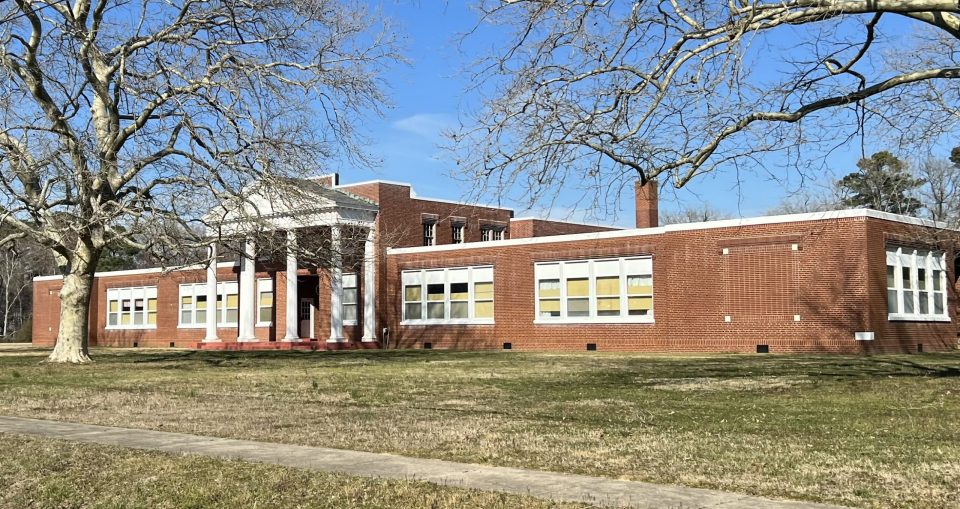  Accomac Town Council encourages Accomac Primary to be renovated 