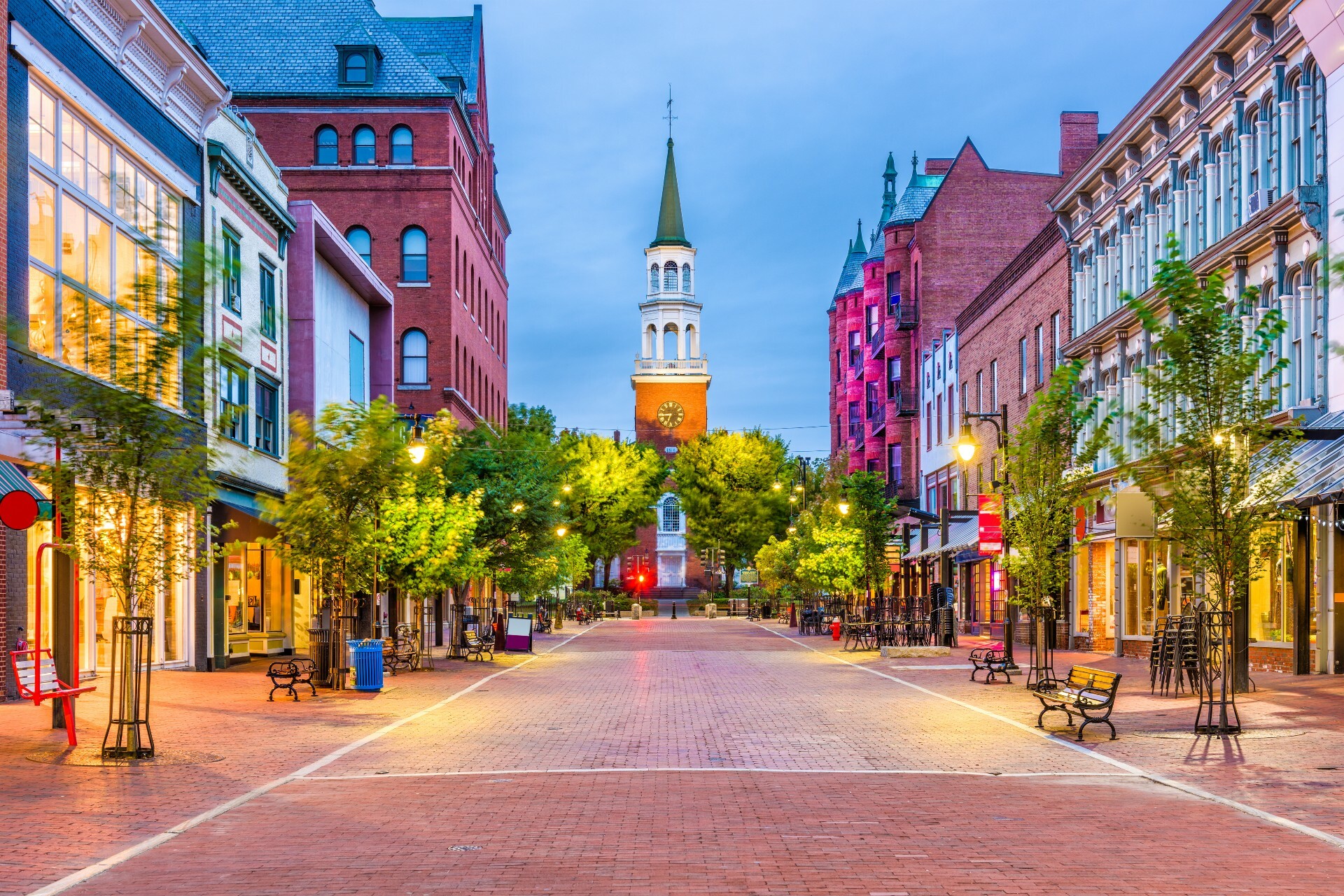  I took the new, 8-hour Amtrak train to Burlington, Vermont. Here’s why it was worth it. 