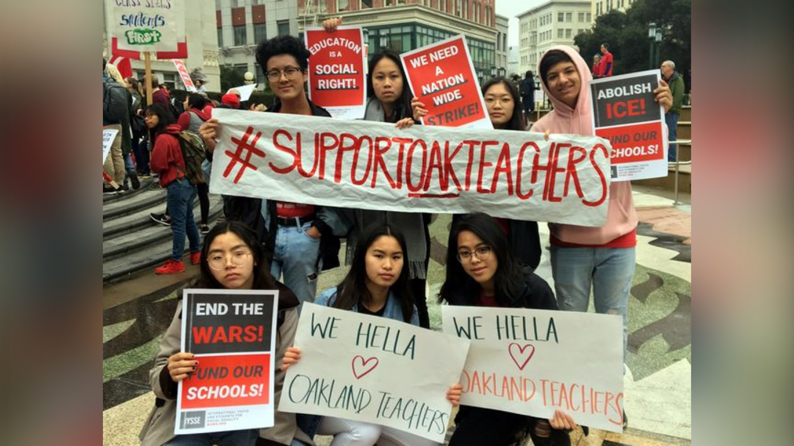  Oakland, California teachers hold wildcat sickout in support of Los Angeles schools strike 
