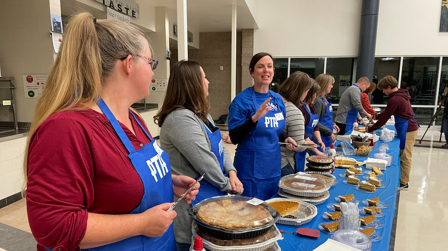  Orem comes together with ‘Peace and Pie’ event following divisive election 