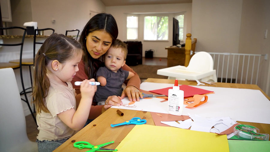  ‘Gratitude Tree’ helps toddlers express love while learning how to write 