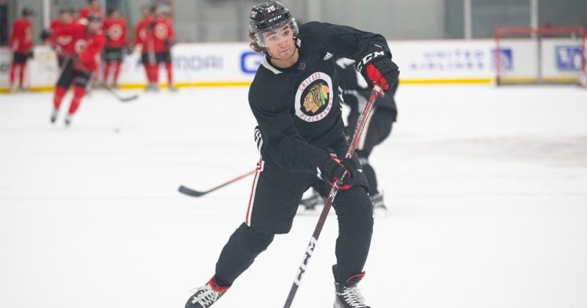  Gavin Hayes Signs PTO with IceHogs 