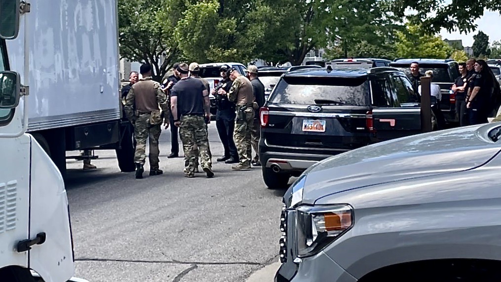  Suspect dead in Woods Cross SWAT standoff 