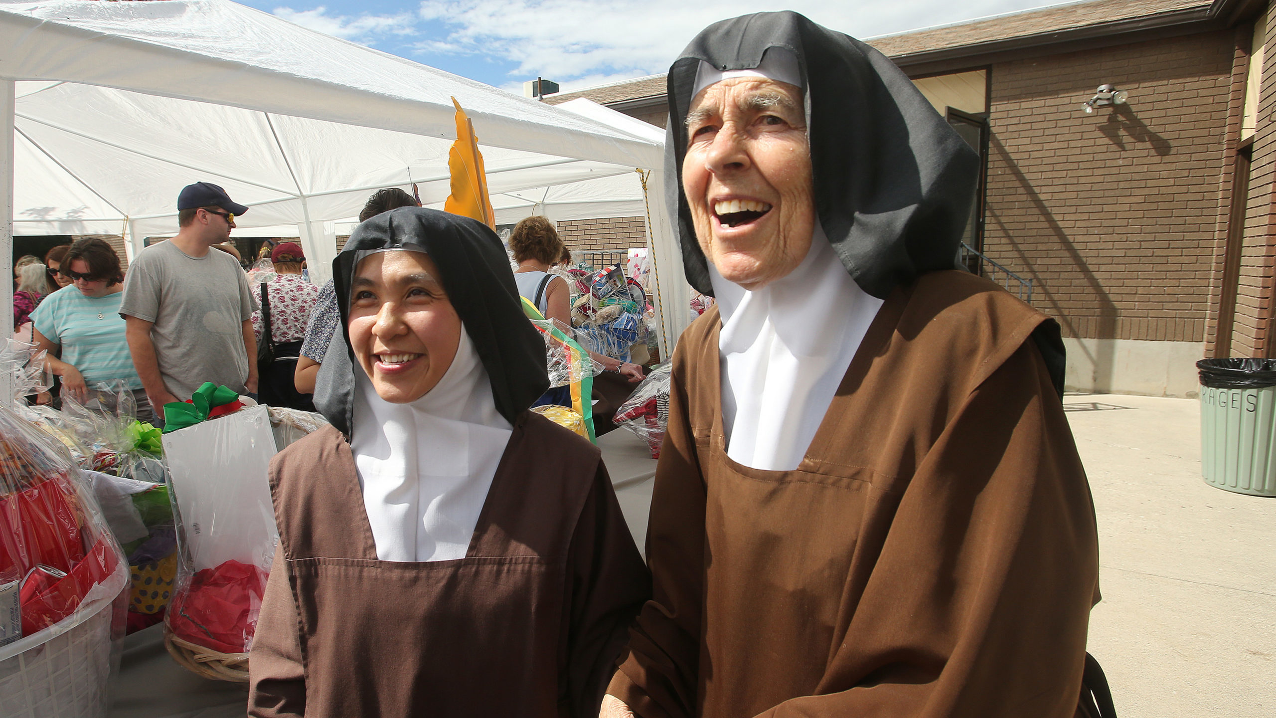  Carmelite Fair returns to Holladay after two year absence 
