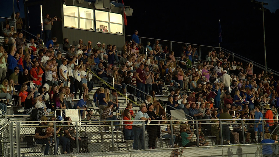  First-ever high school football game brings community together in Hildale 