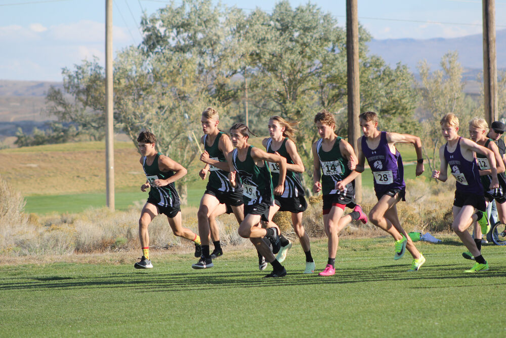   
																Runners set personal records in Rock Springs 
															 